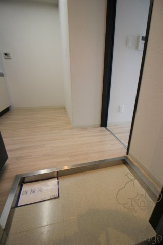 レクシア西中島Ⅰの玄関