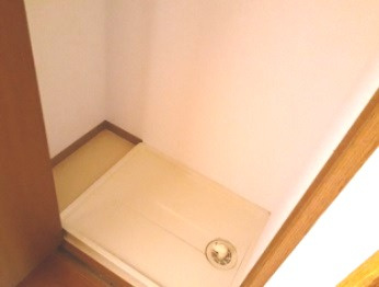 【設備】 | フジパレス式内町Ⅲ番館 | 洗濯機置場