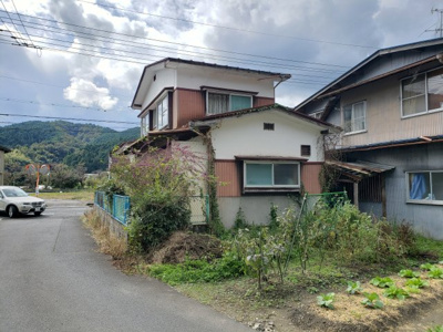 【前面道路含む現地写真】 | 八頭郡智頭町中古戸建