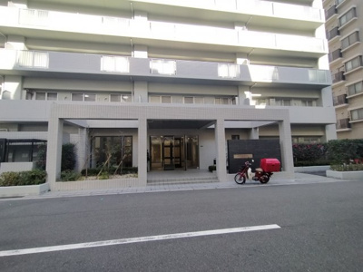 【エントランス】 | ル・サンククオス城東中央