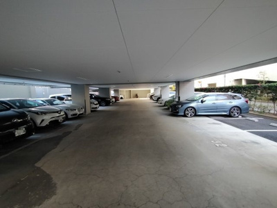 【駐車場】 | ル・サンククオス城東中央