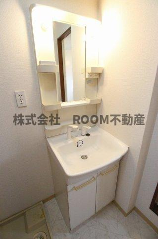 フォーレス若葉の独立洗面台|使いやすい独立洗面台です