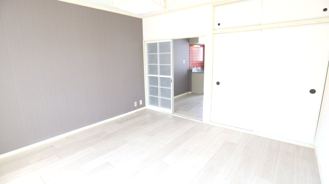 ハイツジュネスの洋室