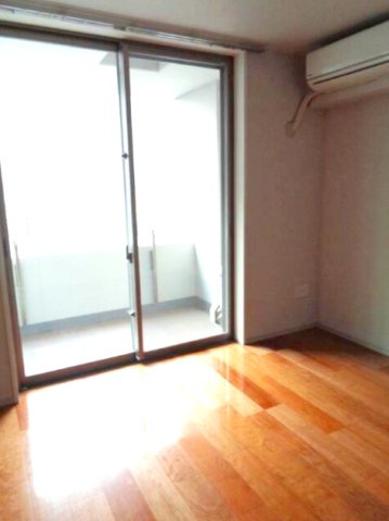 ライオンズ府中駅前のバルコニー