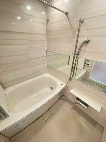 ライオンズ府中駅前の浴室