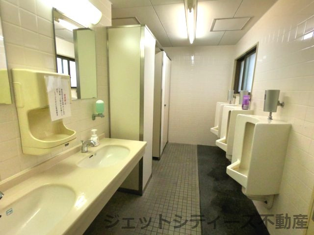 【トイレ】 | ニュープラザビル | 男女トイレ別