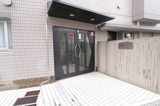 【エントランス】