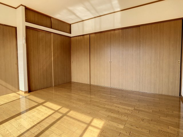 会田マンションの居間・リビング