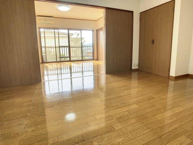 会田マンションの内装