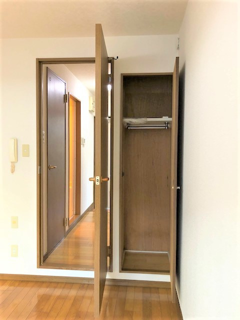 サウスビュウハイツの収納