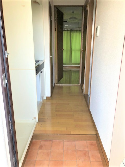 サウスビュウハイツの玄関