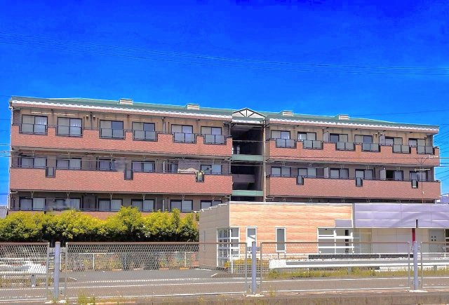 惣武マンションの外観