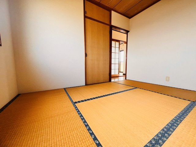 古賀ビルの和室