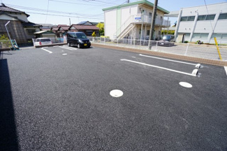 【駐車場】