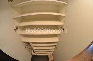 【収納】 | プレサンス玉造駅前ルージュ | 便利な収納スペースです