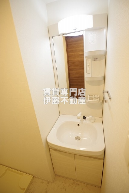 S-RESIDENCE平安通の洗面所