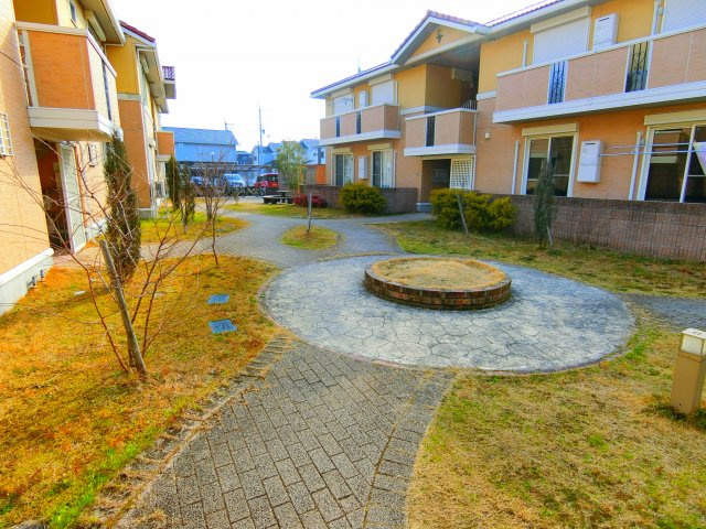 エスペランサＢ棟の周辺