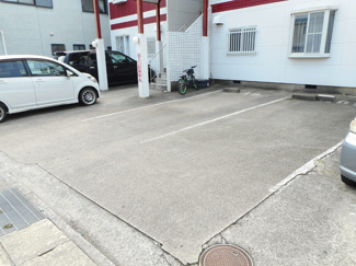 【駐車場】