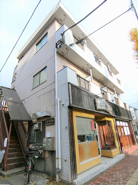 第一井上ビルの外観