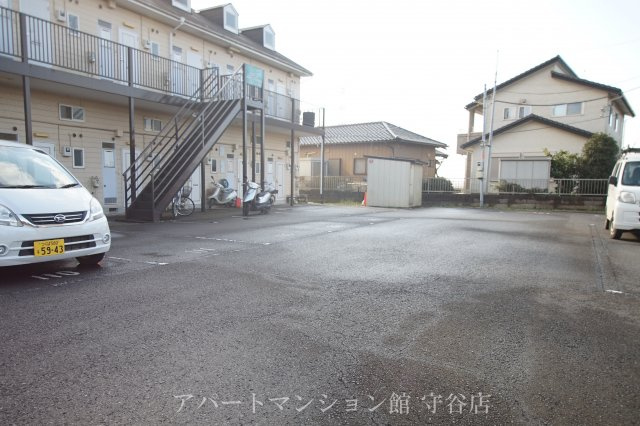 キャリーハイツⅠの駐車場