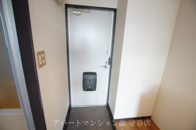 キャリーハイツⅠの玄関