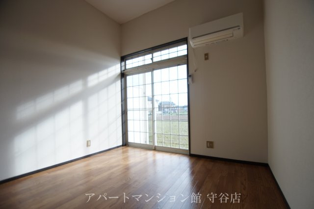 キャリーハイツⅠの居間・リビング