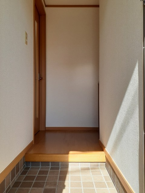 エクセレンテ・Ｆ　四番館の玄関|玄関