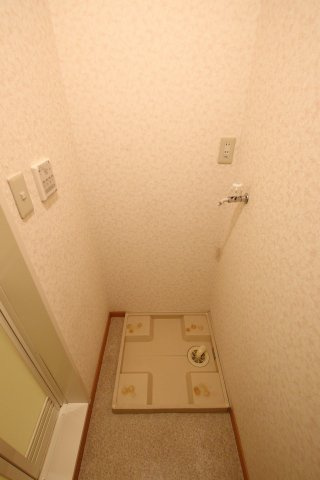 【設備】 | ヴィラナカヤマ | 室内洗濯機置場