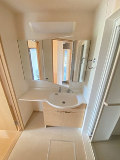 【独立洗面台】 | Side Three A棟 | イメージ(反転タイプ)