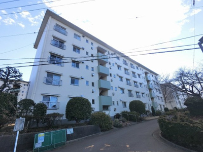 【外観】 | 六ツ川台団地２－５号棟 | 総戸数４０６戸、１９６８年１２月築、管理人は日勤勤務につき管理体制良好です♪