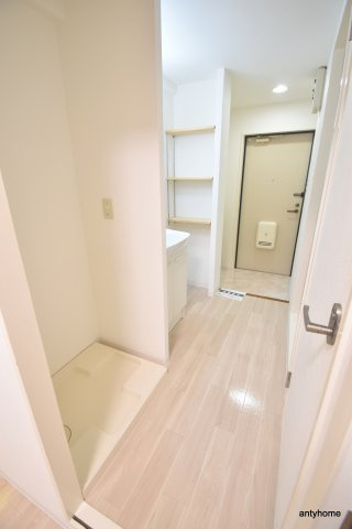 ビーバ江坂　仲介手数料無料の内装