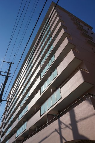 シャルマンコーポ野江第一期の外観|別角度からの外観です。