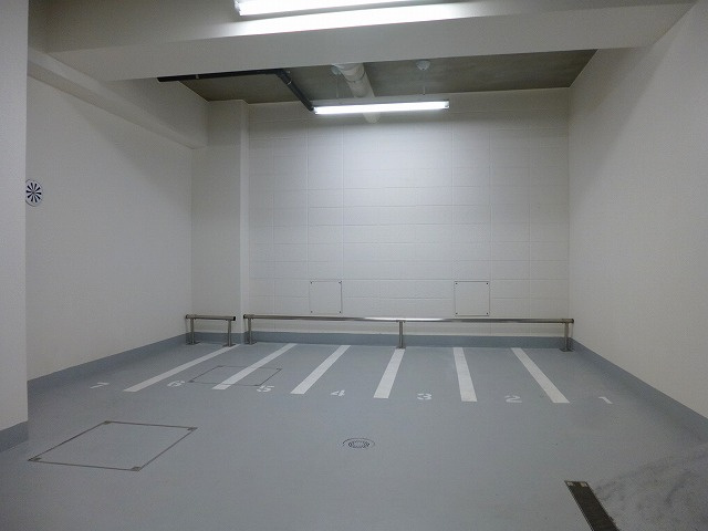 COMFORIA上野入谷の設備|コンフォリア上野入谷のバイク置場です