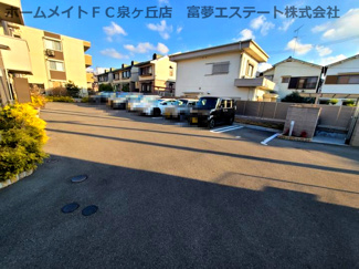 【駐車場】