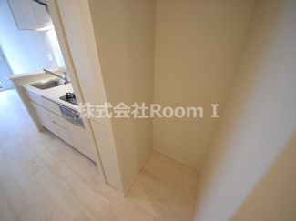 【設備】 | ＯＰＵＳ　ＲＥＳＩＤＥＮＣＥ　ＳＨＩＮＳＡＩＢＡＳＨＩ　ＳＯＵＴＨ | 冷蔵庫置場