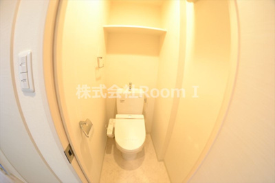 【トイレ】 | スプランディッド淀屋橋DUE | コンパクトで使いやすいトイレです