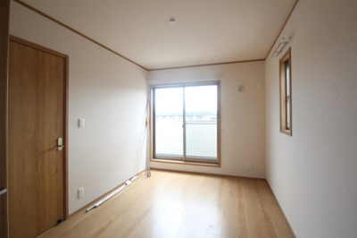 【寝室】 | シャン・ド・フルール