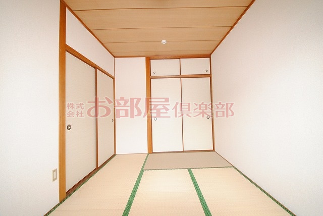 ABCハイツの和室|柔らかい畳が心地よい和室