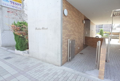 【エントランス】 | プロヴィデンス岡本