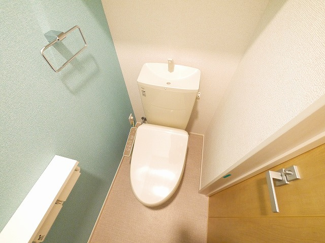 クレメント木津宮ノ内Bのトイレ