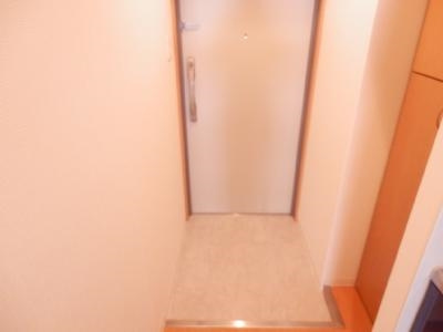 サンクチュアリ四条高倉の玄関