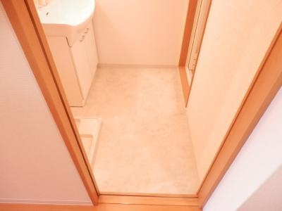 サンクチュアリ四条高倉の浴室|脱衣スペース