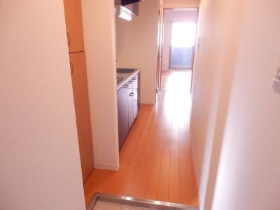 サンクチュアリ四条高倉の内装|玄関から