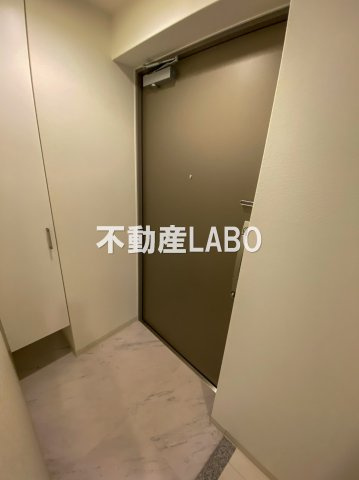 クレビオス南堀江の玄関