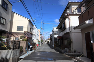 【前面道路含む現地写真】