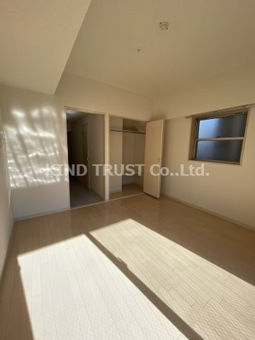 ネオシティ天神橋の居間・リビング|ゆったりとしたリビングです