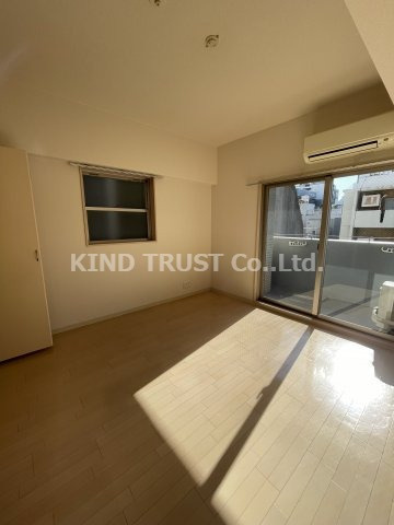 ネオシティ天神橋の居間・リビング|おしゃれな居間です