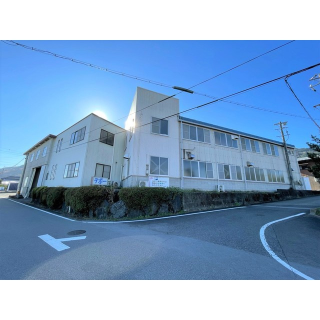 海津市南濃町山崎の事務所