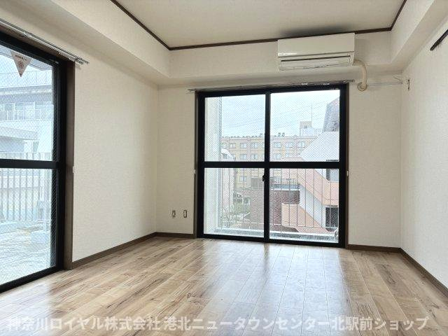 【居間・リビング】