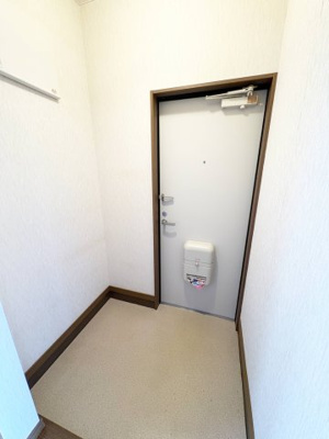 【玄関】 | メゾンロイヤル